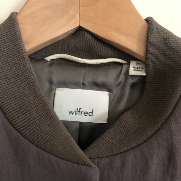 Aritzia Poussin Bomber - Picture 3 of 7